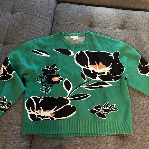 Sugarlips Sweaters - Sugarlips Green Sweater with Black and White Design